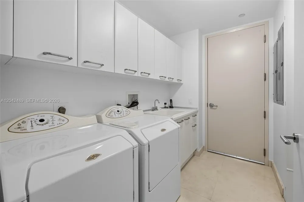 7141 Fisher Island Dr #7141 Miami Beach, FL 33109