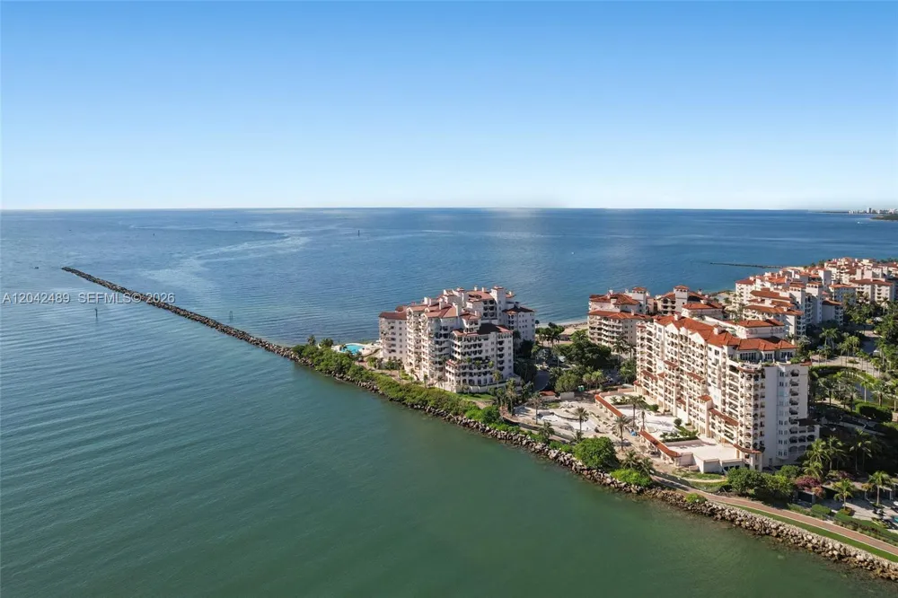 7141 Fisher Island Dr #7141 Miami Beach, FL 33109