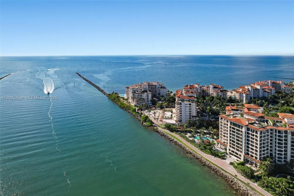 7141 Fisher Island Dr #7141 Miami Beach, FL 33109