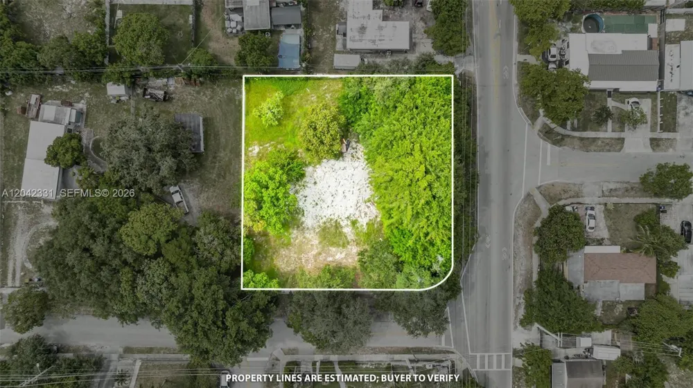 1585 NE 158th St North Miami Beach, FL 33162