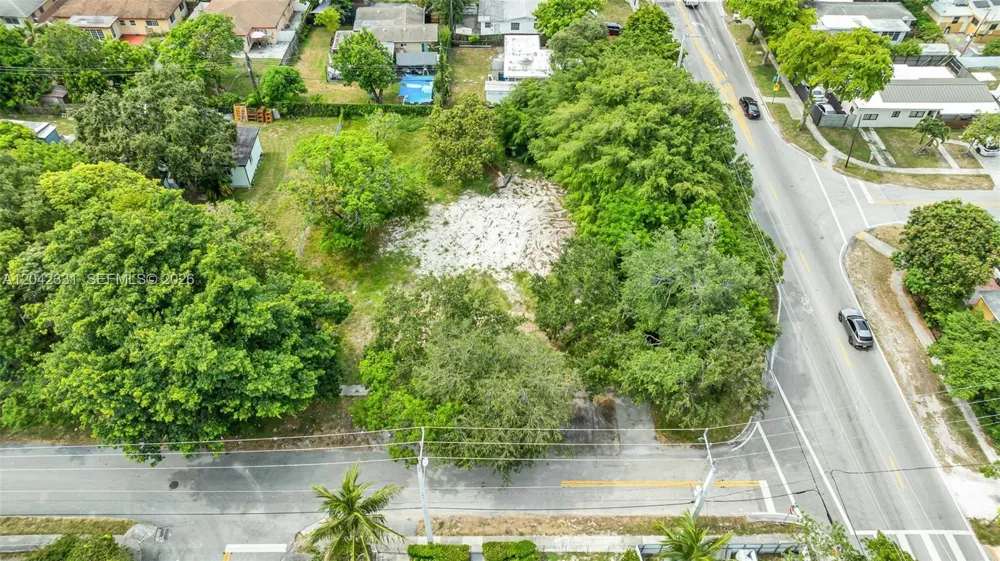 1585 NE 158th St North Miami Beach, FL 33162