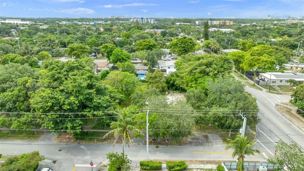 1585 NE 158th St North Miami Beach, FL 33162
