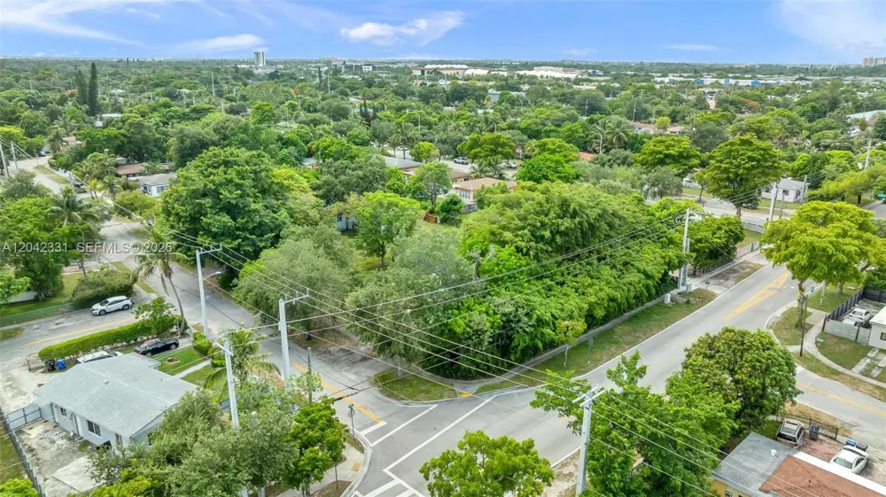 1585 NE 158th St North Miami Beach, FL 33162