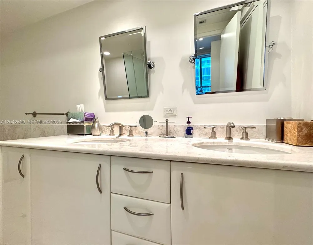 1331 Brickell Bay Dr #406 Miami, FL 33131