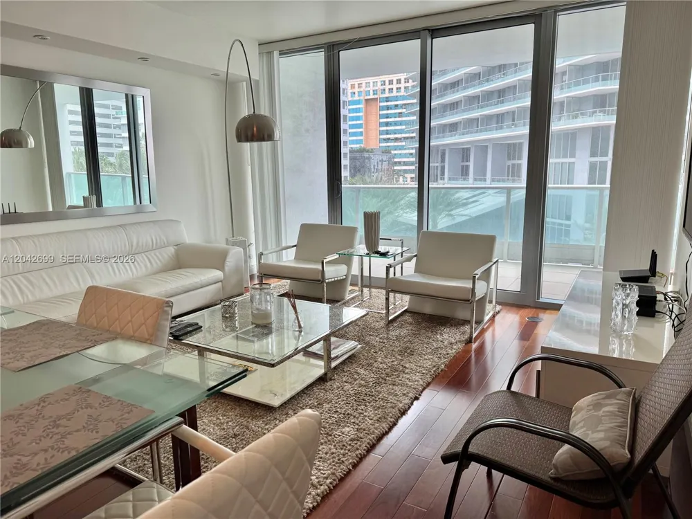 1331 Brickell Bay Dr #406 Miami, FL 33131