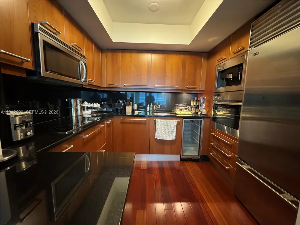1331 Brickell Bay Dr #406 Miami, FL 33131