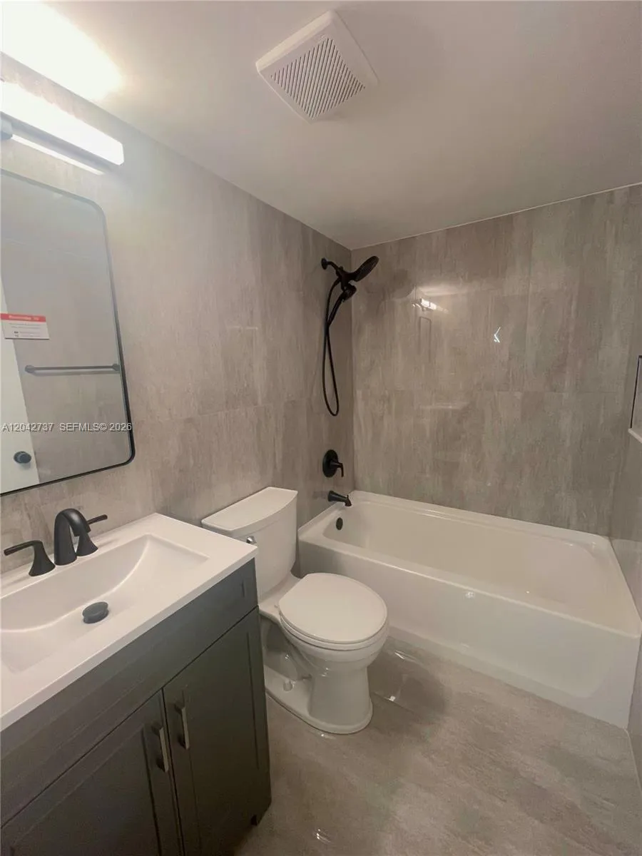 2151 NW 77th Way #102 Pembroke Pines, FL 33024