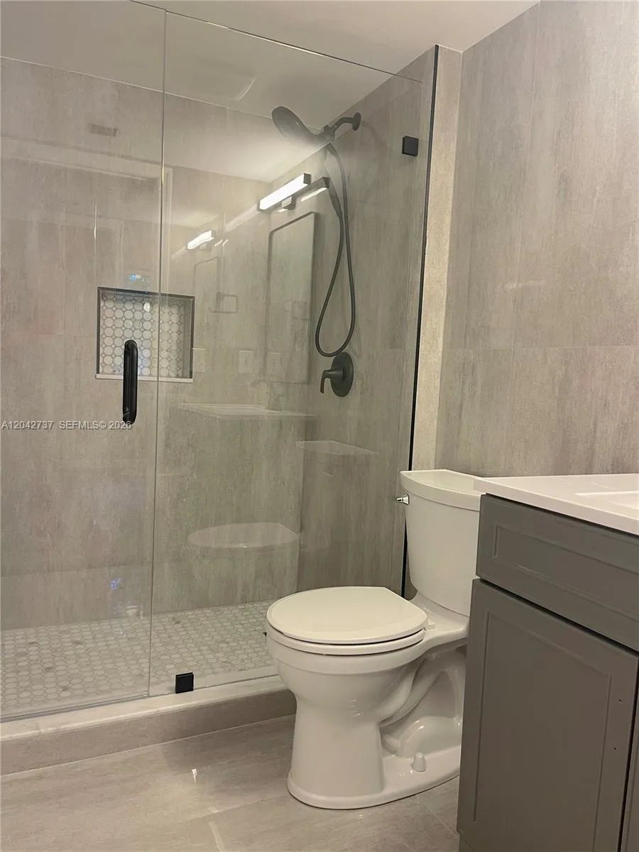 2151 NW 77th Way #102 Pembroke Pines, FL 33024