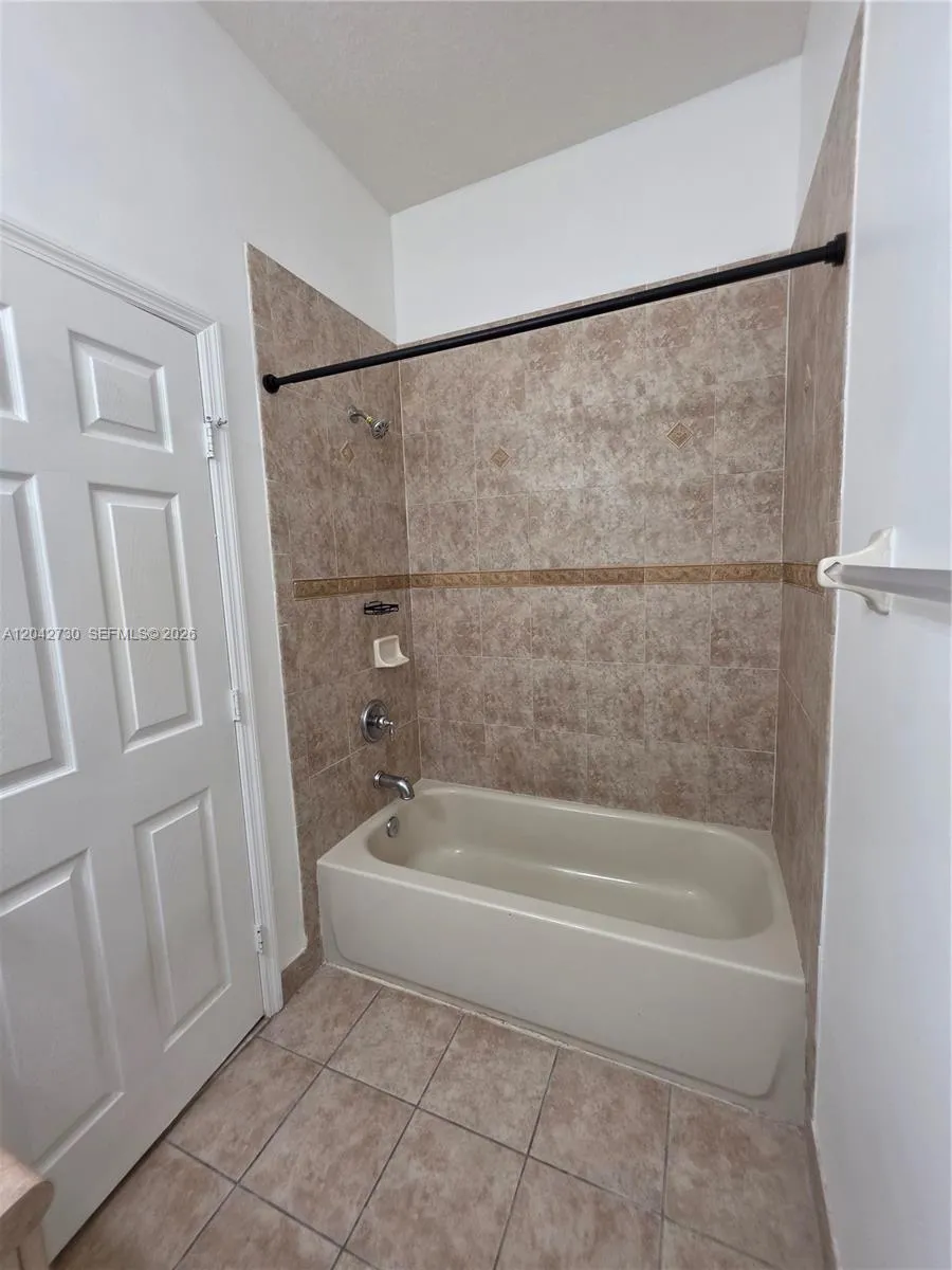 4906 SW 141st Ave #4 Miramar, FL 33027