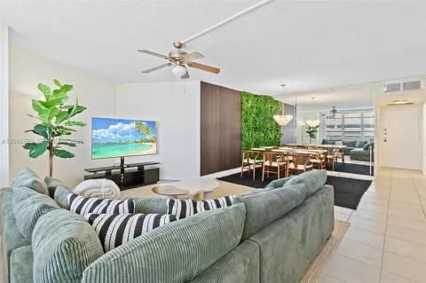 3725 S Ocean Dr #921