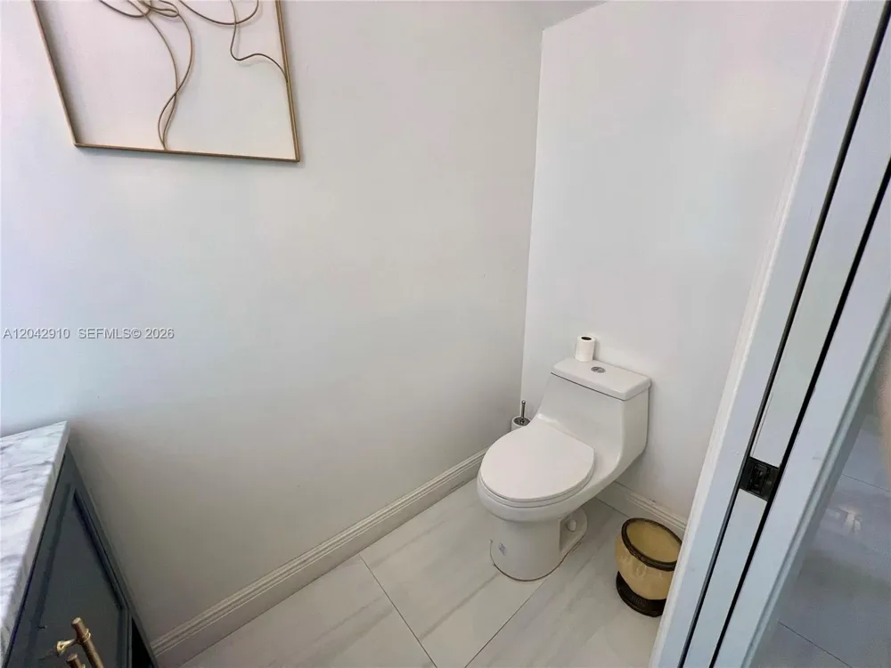 8917 NW 54th St Sunrise, FL 33351