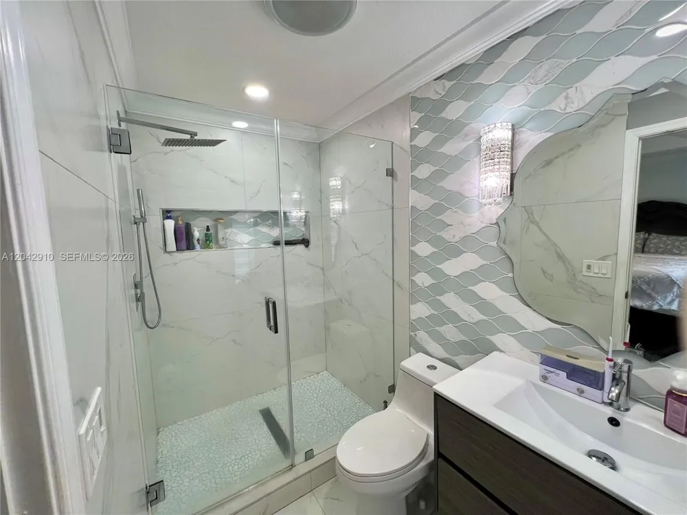 8917 NW 54th St Sunrise, FL 33351