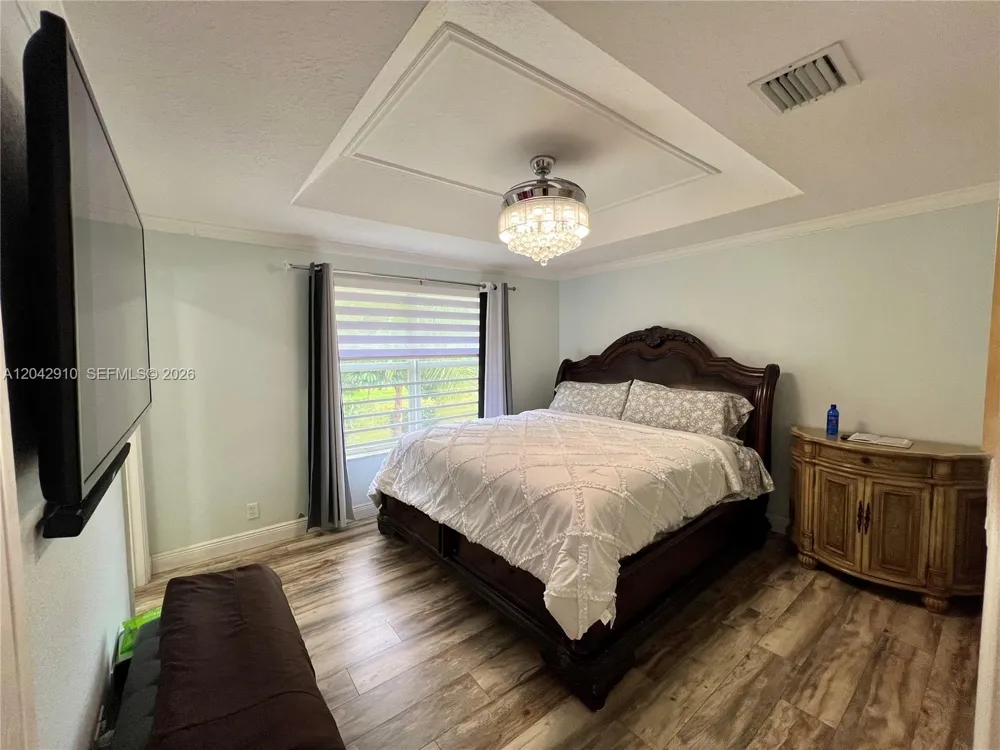 8917 NW 54th St Sunrise, FL 33351