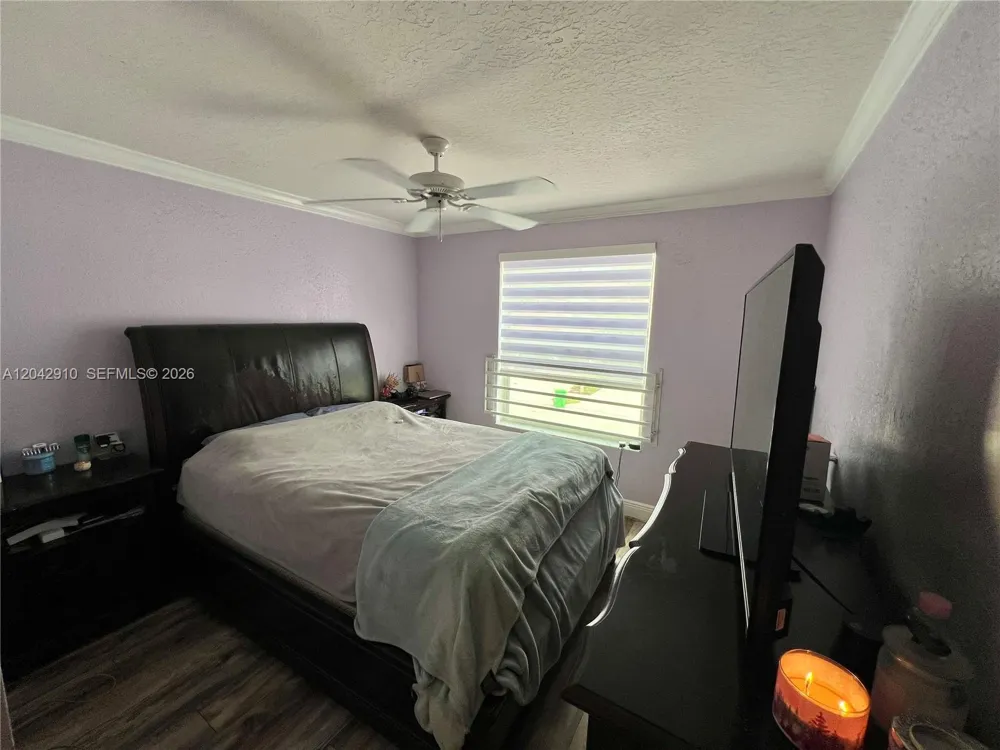 8917 NW 54th St Sunrise, FL 33351