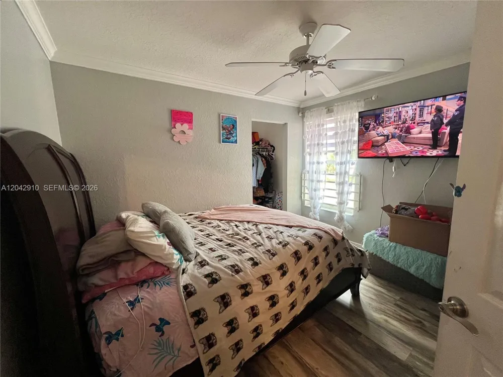 8917 NW 54th St Sunrise, FL 33351