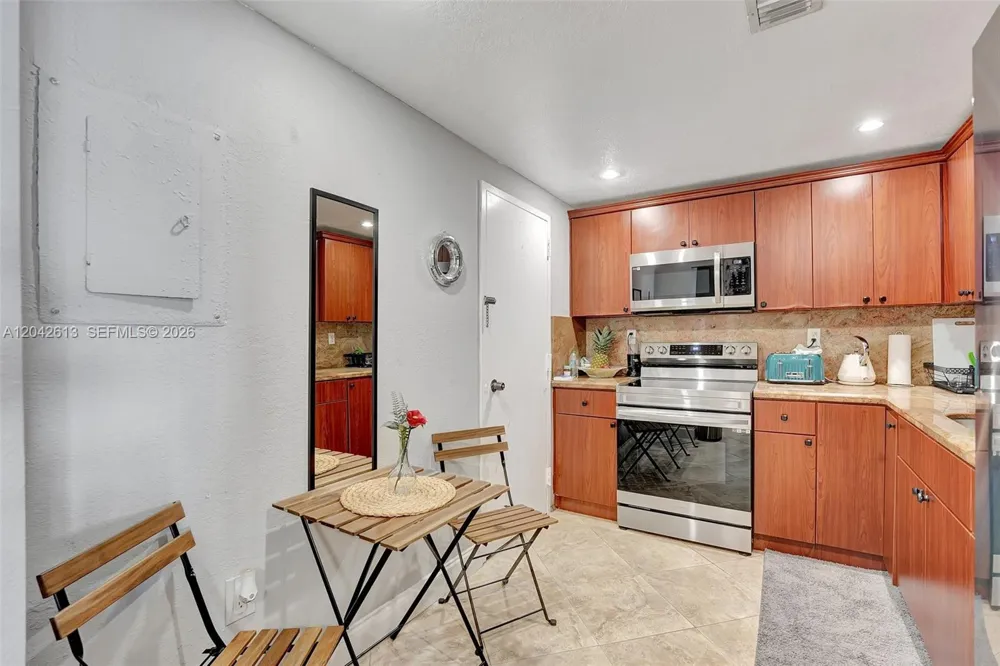 1950 S Ocean DR. #6B Hallandale Beach, FL 33009