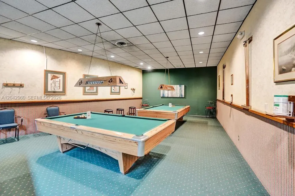 1000 Colony Point Cir #422 Pembroke Pines, FL 33026
