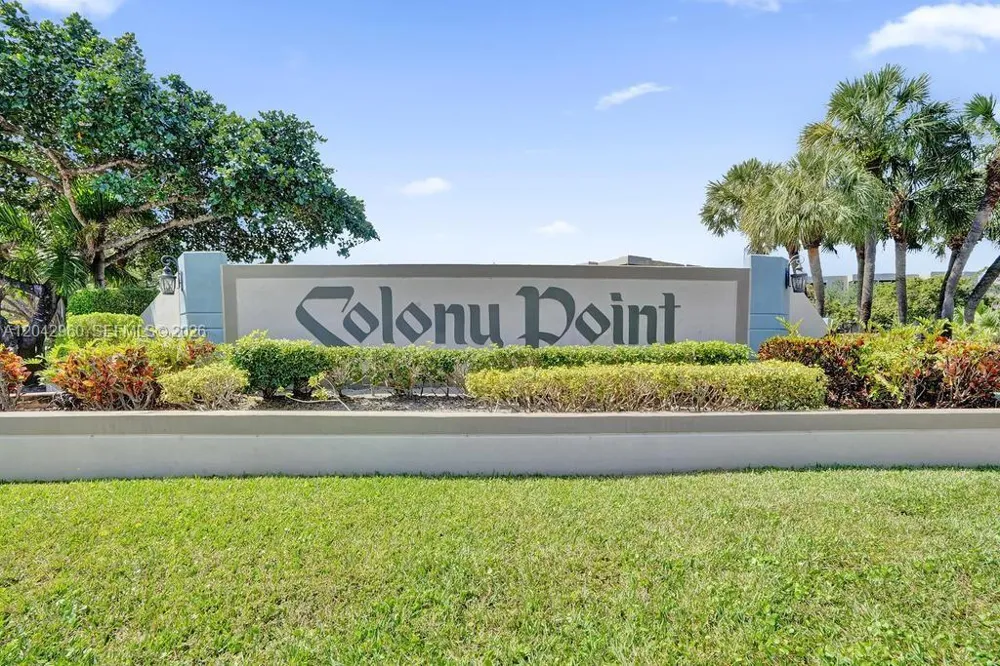 1000 Colony Point Cir #422 Pembroke Pines, FL 33026