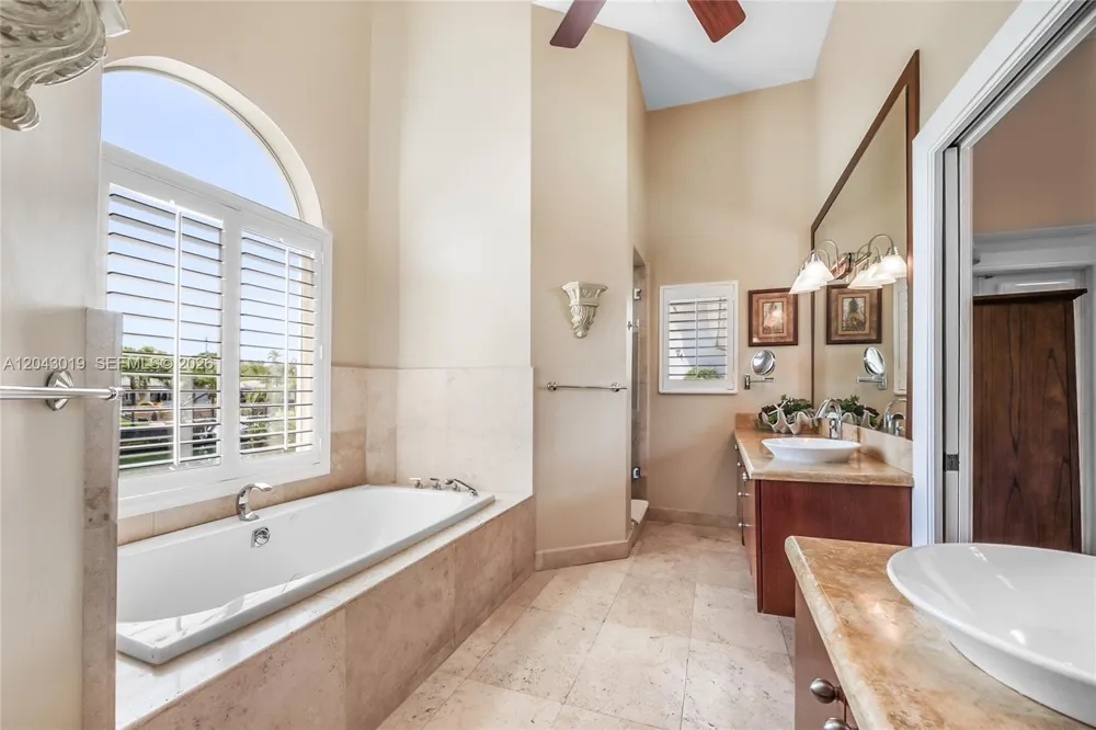 550 Jeronimo Dr Coral Gables, FL 33146