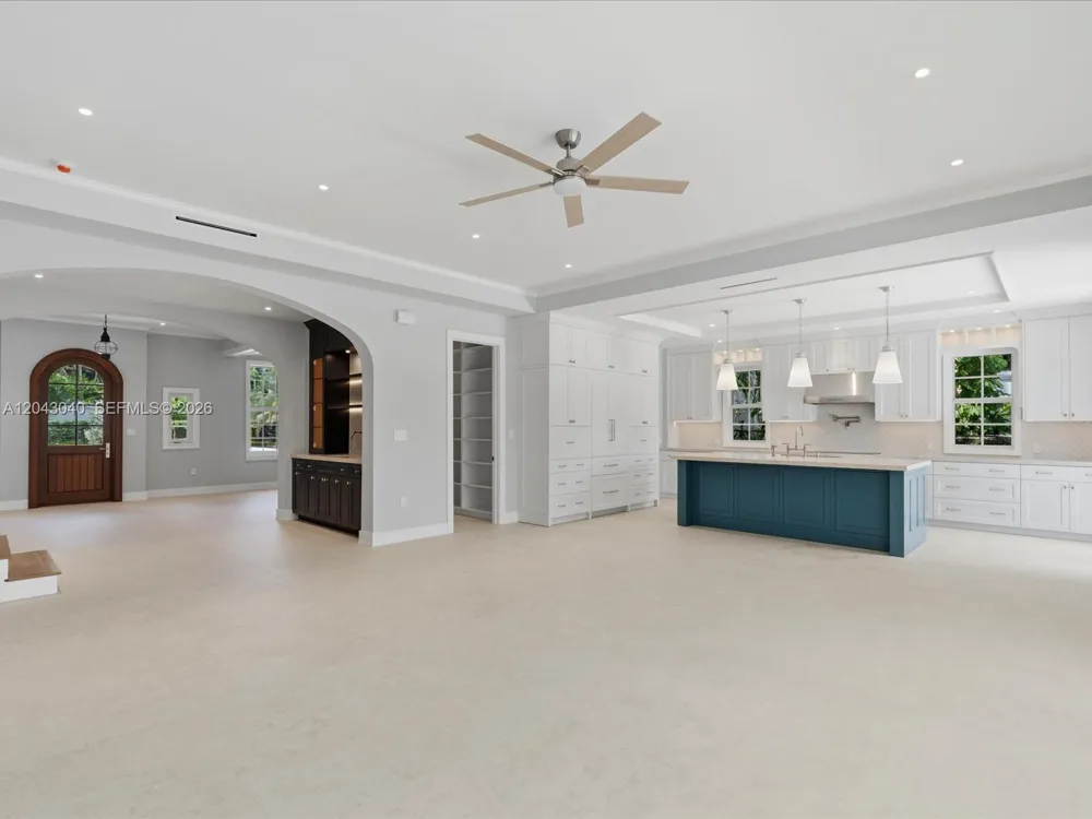 6333 SW 69th St South Miami, FL 33143