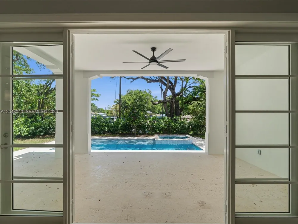 6333 SW 69th St South Miami, FL 33143
