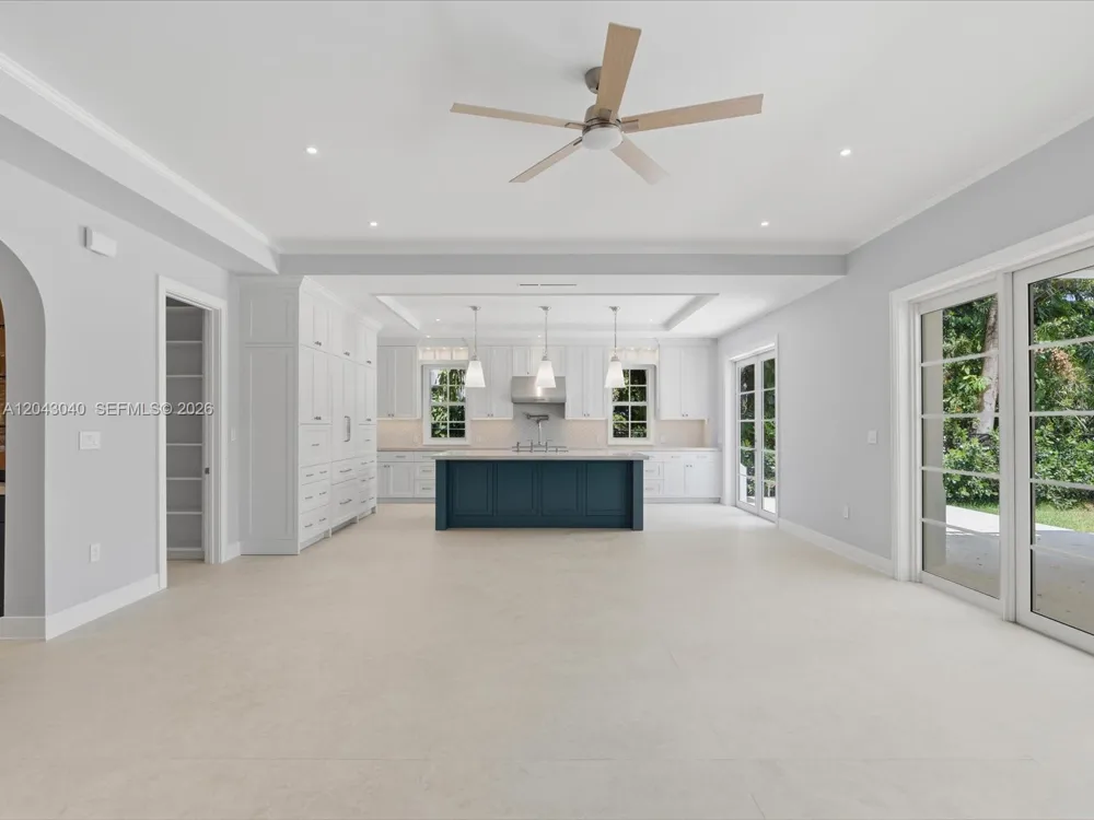 6333 SW 69th St South Miami, FL 33143