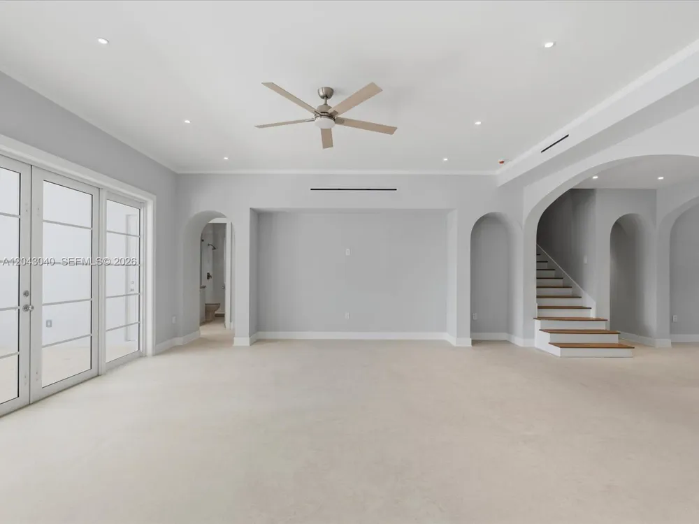 6333 SW 69th St South Miami, FL 33143