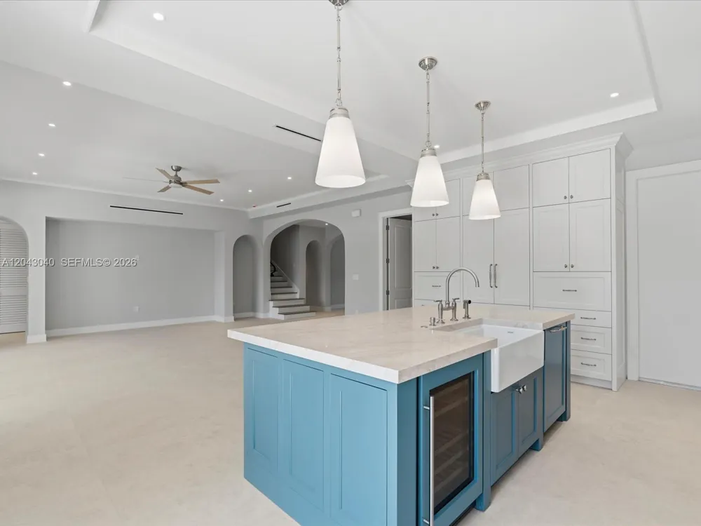 6333 SW 69th St South Miami, FL 33143