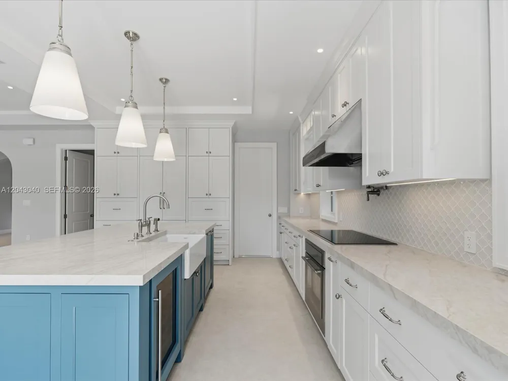 6333 SW 69th St South Miami, FL 33143