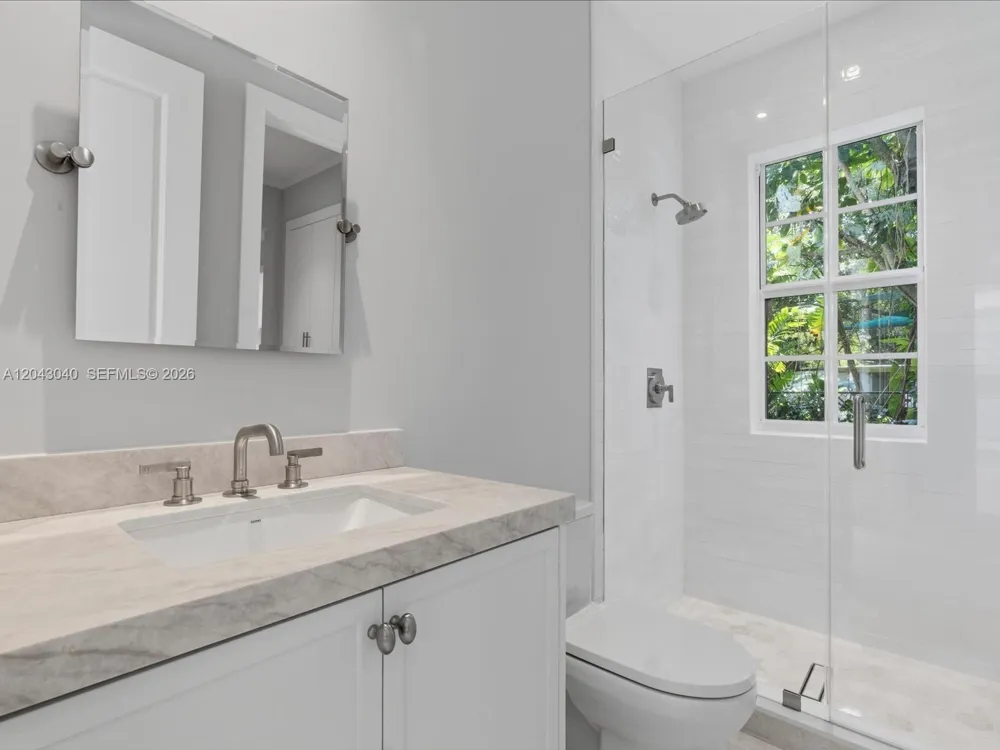 6333 SW 69th St South Miami, FL 33143