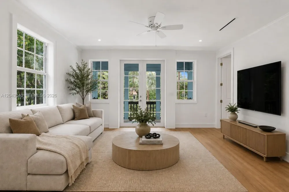 6333 SW 69th St South Miami, FL 33143