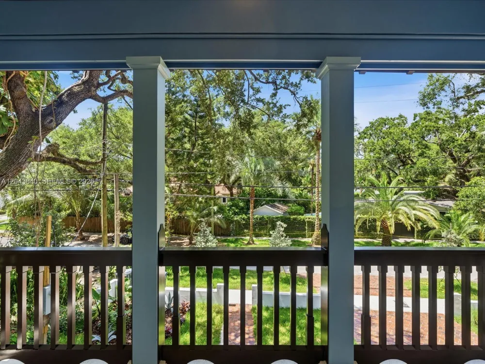 6333 SW 69th St South Miami, FL 33143