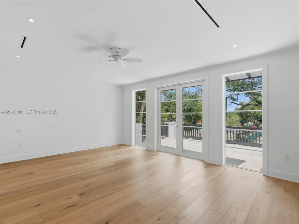 6333 SW 69th St South Miami, FL 33143