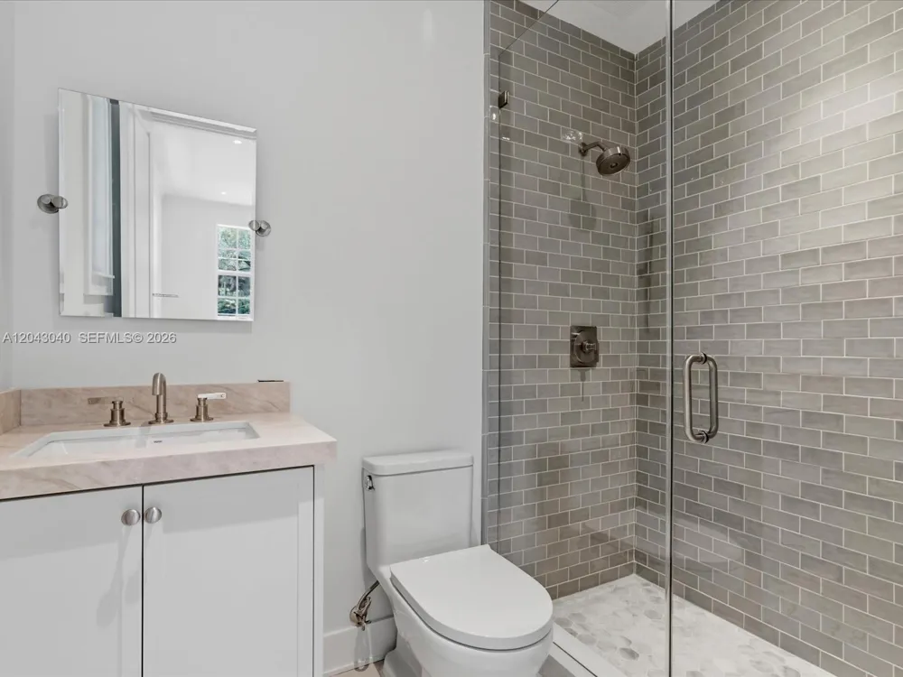 6333 SW 69th St South Miami, FL 33143