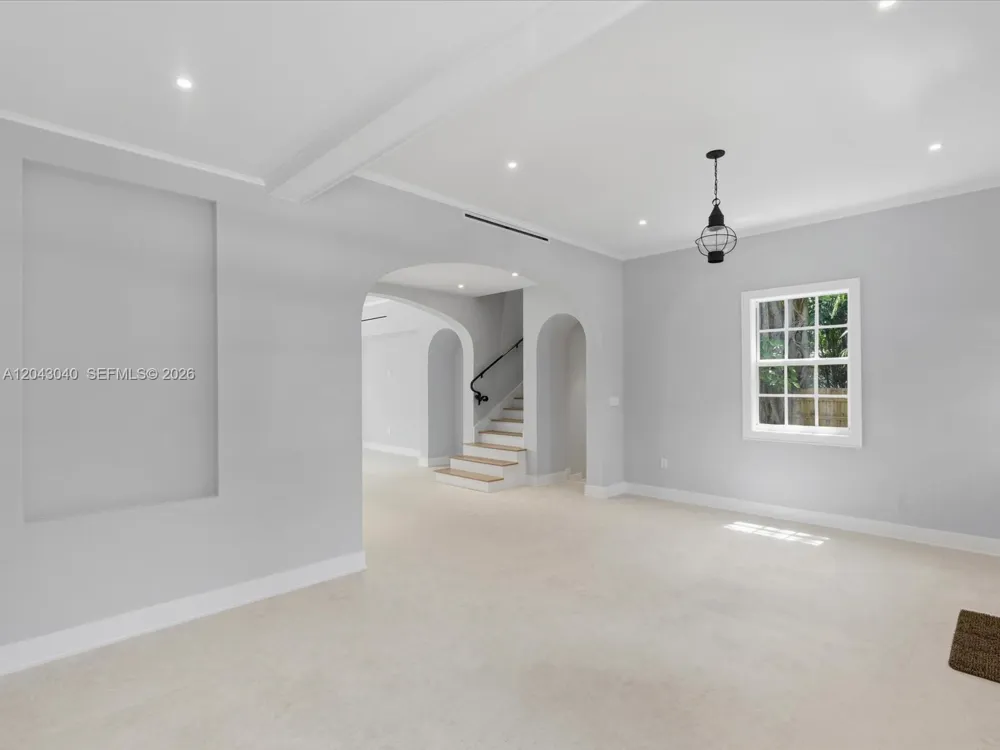 6333 SW 69th St South Miami, FL 33143