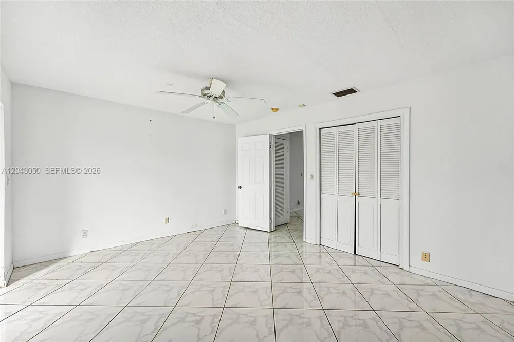 2832 NW 10th Ave Wilton Manors, FL 33311