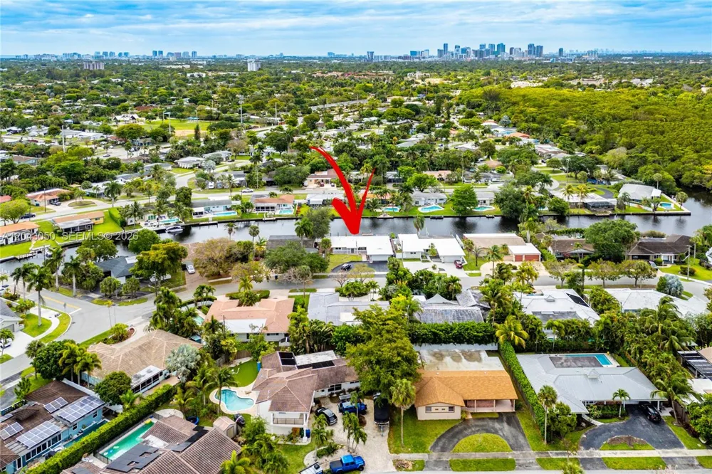 2832 NW 10th Ave Wilton Manors, FL 33311