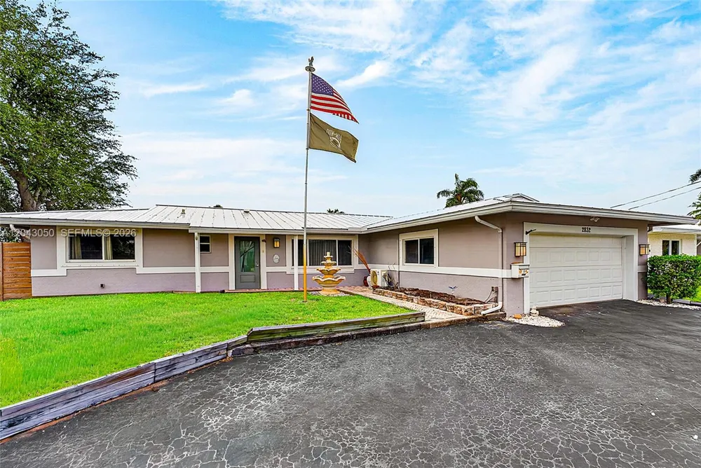 2832 NW 10th Ave Wilton Manors, FL 33311