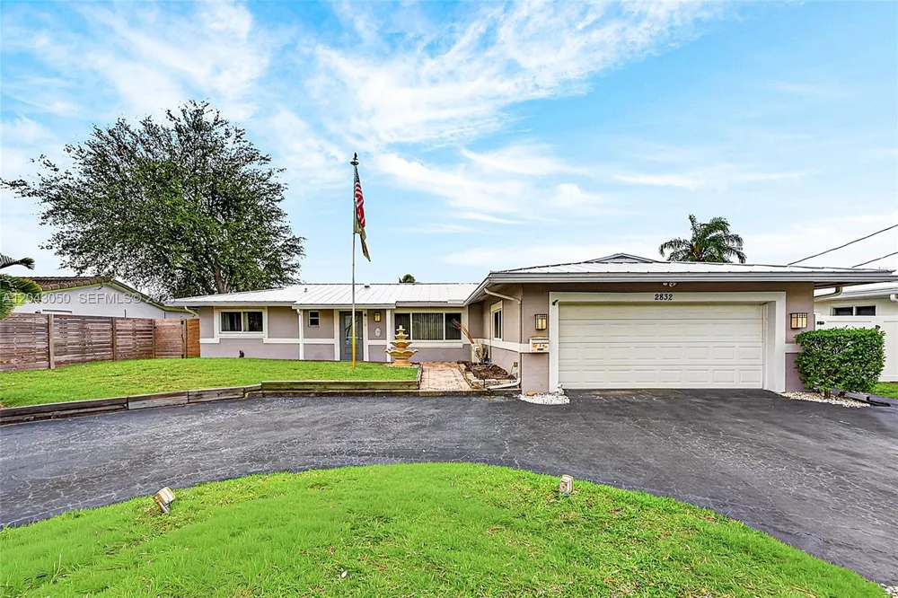 2832 NW 10th Ave Wilton Manors, FL 33311
