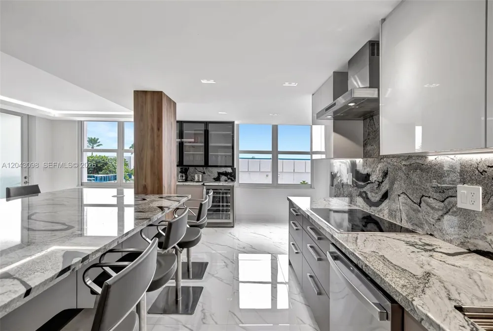 2751 S Ocean Dr #404N Hollywood, FL 33019