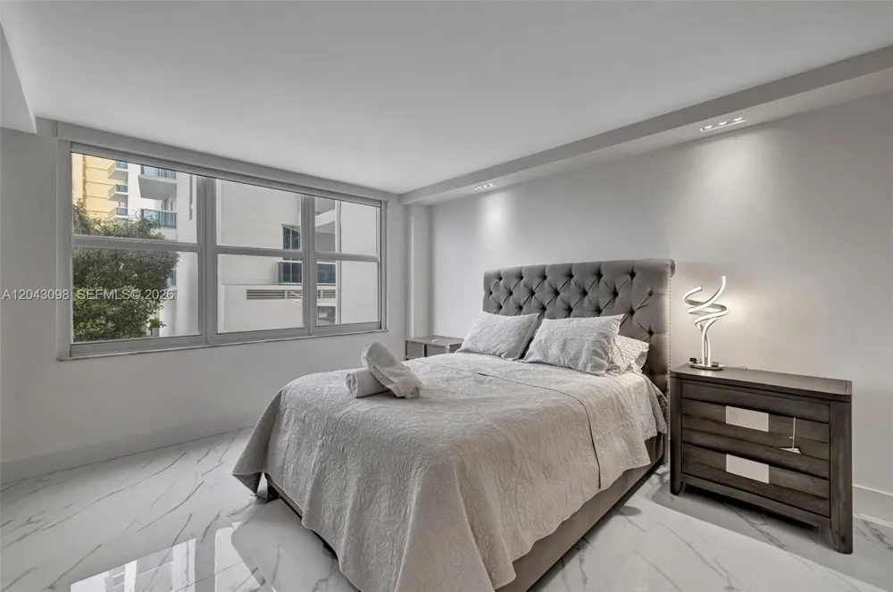 2751 S Ocean Dr #404N Hollywood, FL 33019