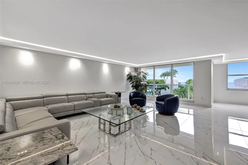 2751 S Ocean Dr #404N Hollywood, FL 33019