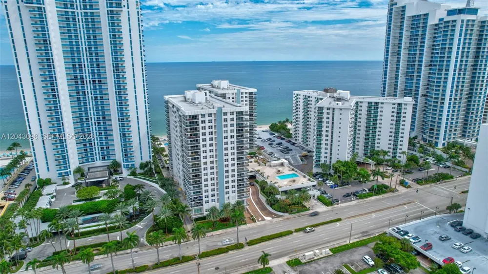 2751 S Ocean Dr #404N Hollywood, FL 33019