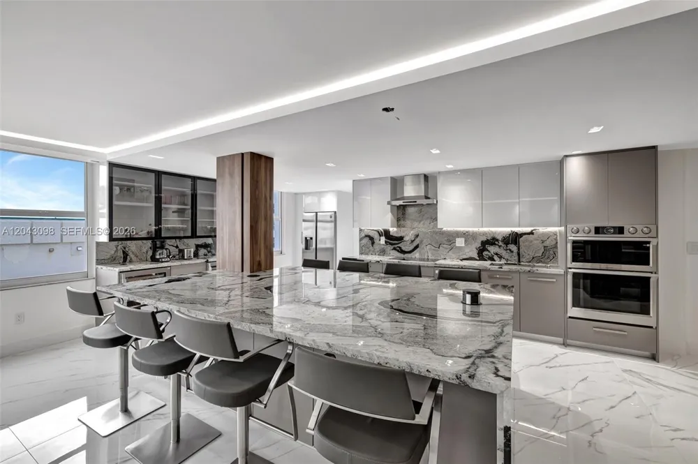2751 S Ocean Dr #404N Hollywood, FL 33019