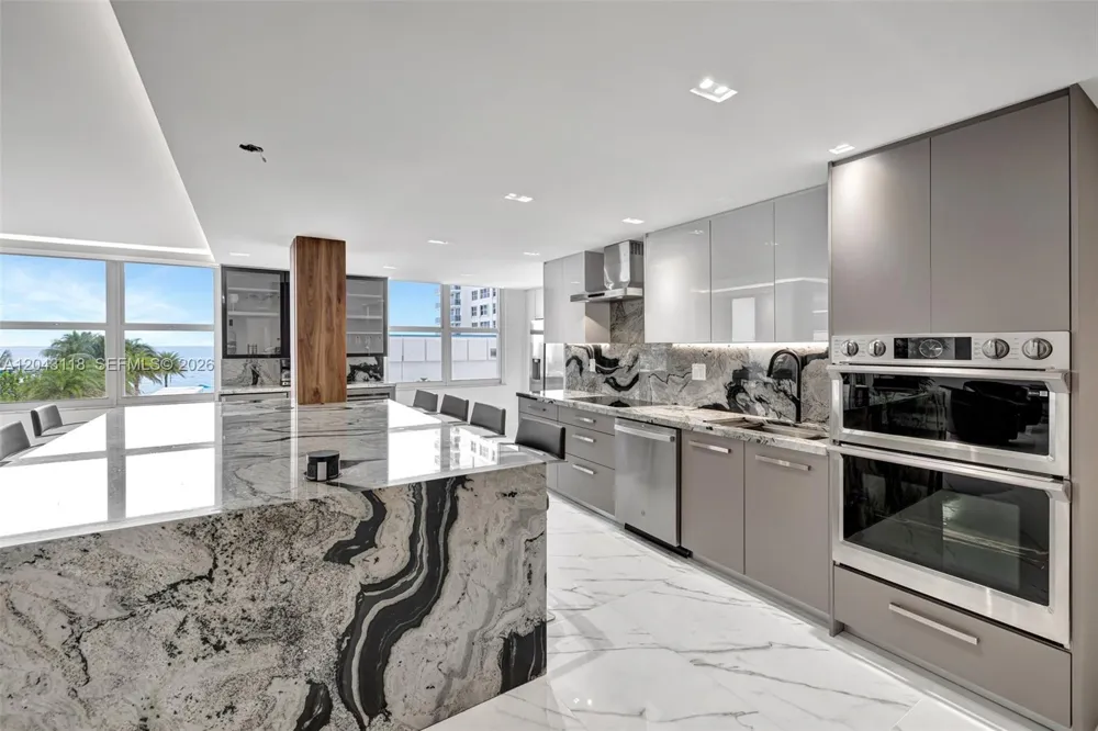 2751 S Ocean Dr #404N Hollywood, FL 33019