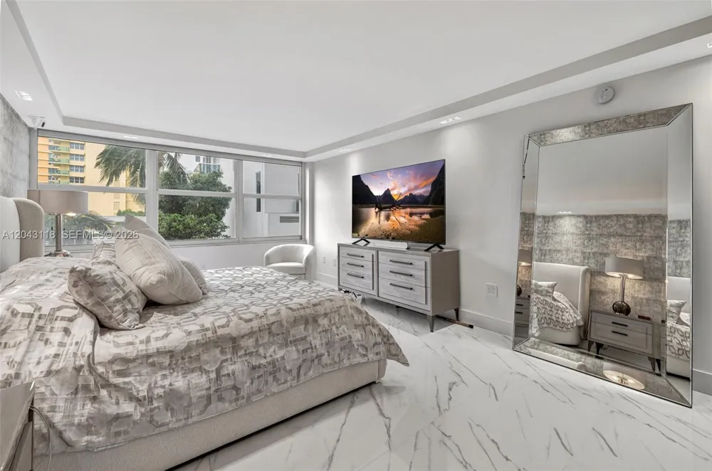 2751 S Ocean Dr #404N Hollywood, FL 33019