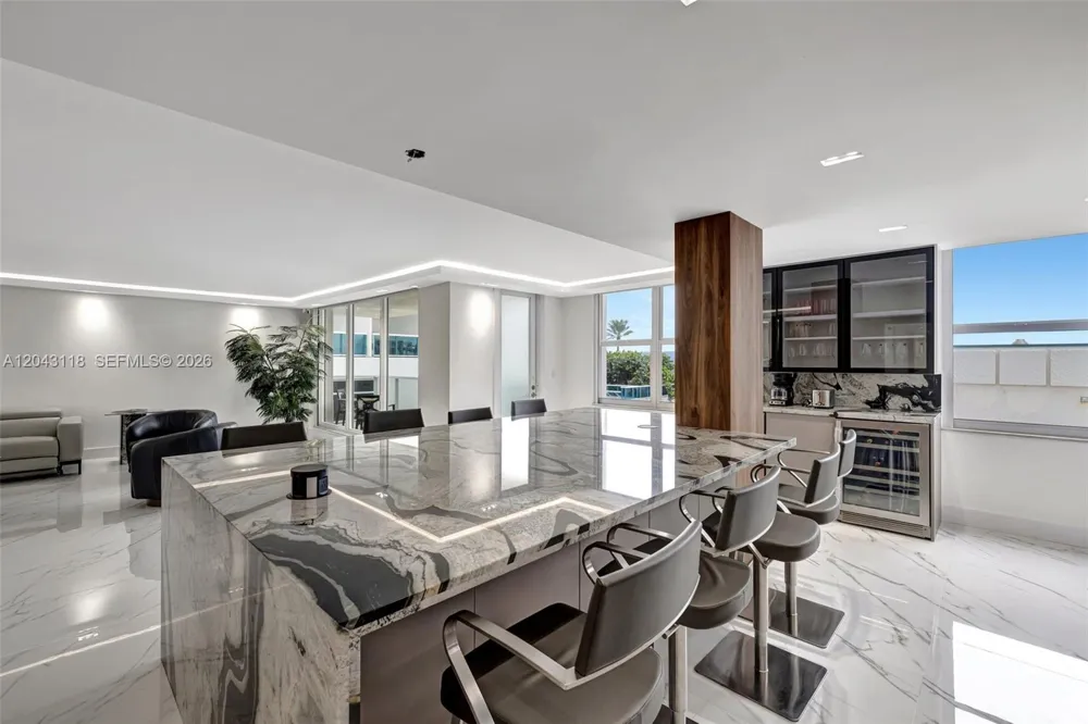 2751 S Ocean Dr #404N Hollywood, FL 33019