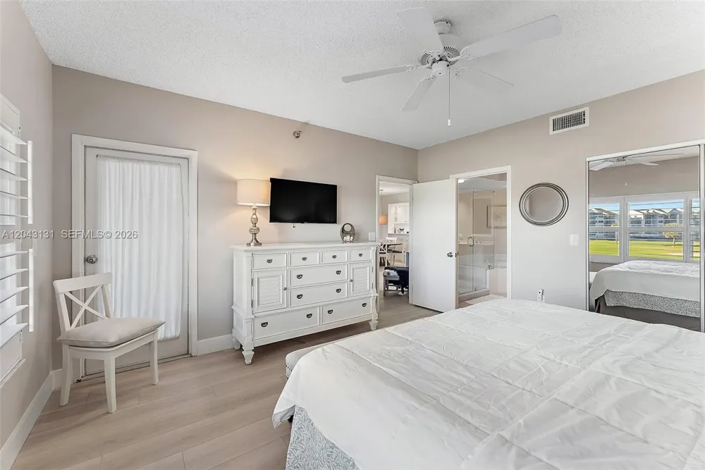 145 NE Edgewater Dr #4105 Hutchinson Island, FL 34996