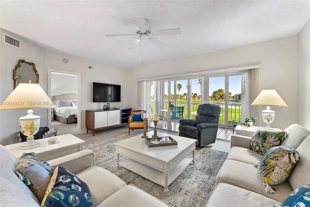 145 NE Edgewater Dr #4105 Hutchinson Island, FL 34996