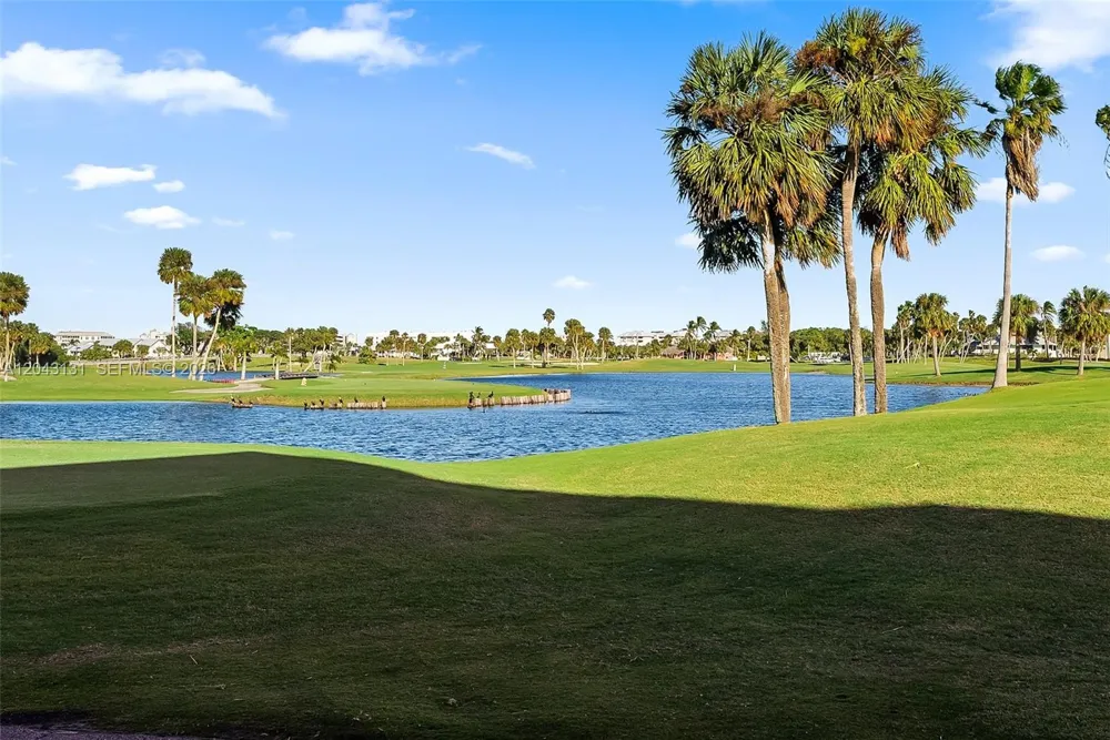 145 NE Edgewater Dr #4105 Hutchinson Island, FL 34996